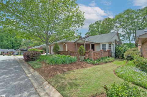 406 Swansgate Place active home in Swansgate, Greenville, SC