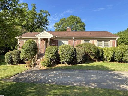 126 W Circle Avenue