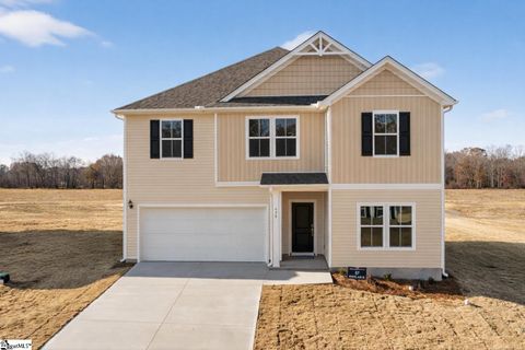 225 White Fields Avenue pending home in Reedy Creek Estates, Fountain Inn, SC
