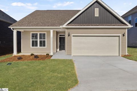 7 Torwood Street pending home in Briargate, Fountain Inn, SC