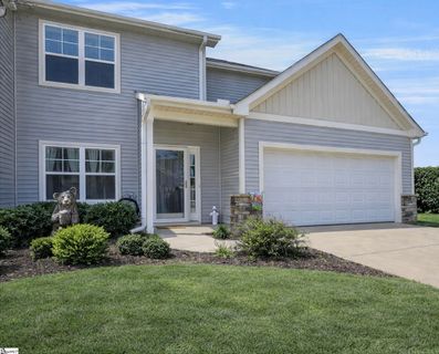 800 Stonebriar Street pending home in Townes At Brookwood, Simpsonville, SC