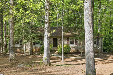 122 Bellview Drive sold home in Edwards Forest, Taylors, SC