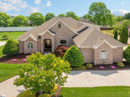 411 Kingsgate Court sold home in Kingsbridge, Simpsonville, SC