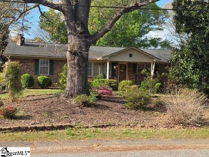 9 Woodleigh Drive sold home in Colonial Hills, Taylors, SC