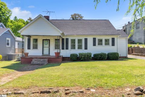 10 Eastlan Drive