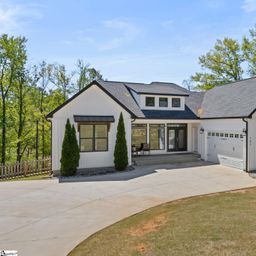 105 Lake Forest Drive