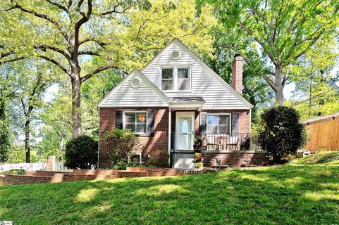 218 Mcmakin Drive sold home in Dukeland Park, Greenville, SC