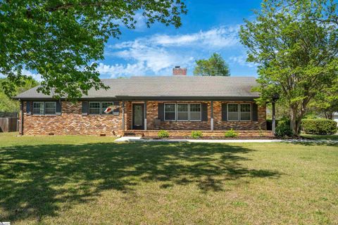 125 Thunderbird Place sold home in Pierce Acres, Spartanburg, SC