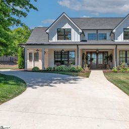 201 Stillwaters Bay Drive