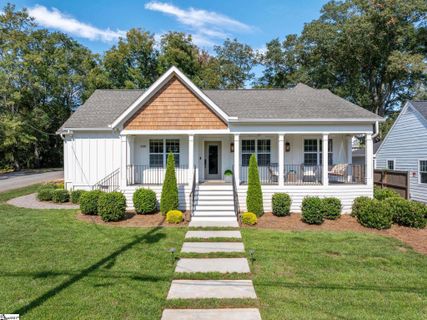 230 Potomac Avenue pending home in Pleasant Valley, Greenville, SC