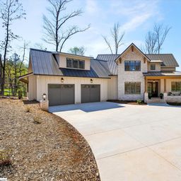 102 Waterfall Overlook Way