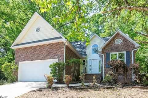 10 Fox Ridge Way pending home in Pebble Creek, Taylors, SC