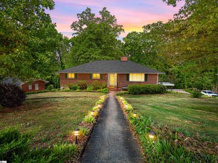 117 Tanglewylde Drive
