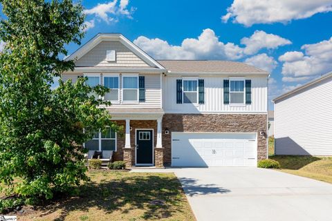 111 Riverport Drive active home in Hartridge Manor, Simpsonville, SC