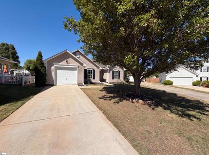 3 Hollow Tree Way pending home in Reedy Falls, Greenville, SC