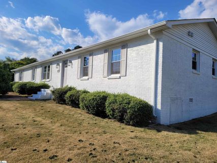 117 Hendrix Drive sold home in Springfield, Boiling Springs, SC