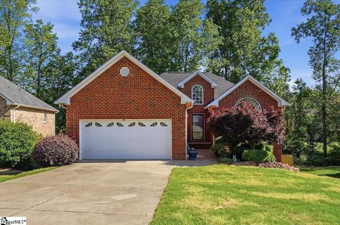 379 Sandpiper Drive sold home in Eagle Pointe, Boiling Springs, SC