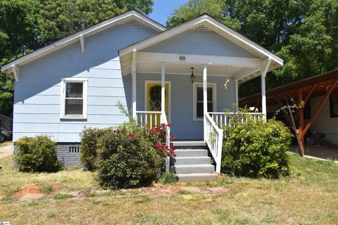 Homes in Woodside Mill, Easley
