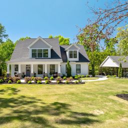 9 Compton Drive