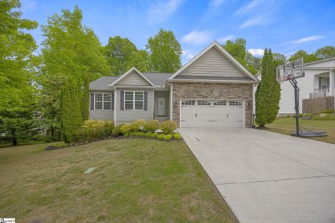 5 Ledge Run Court pending home in Poplar Forest, Greenville, SC