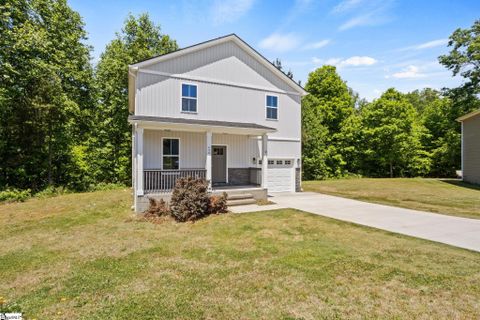 658 Duncan Station Drive pending home in Duncan Station, Duncan, SC