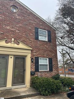 2530 E North Street Unit 8L active home in Yorktown Condos, Greenville, SC
