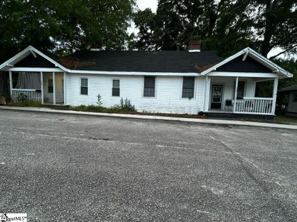124 Rice Street