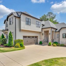 201 Chestnut Pond Lane