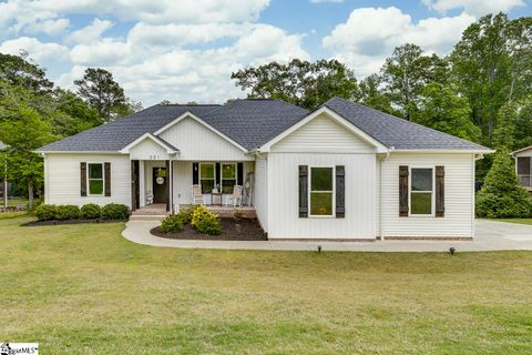 221 Glen Laurel Drive