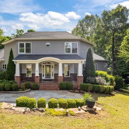 31 Silver Knoll Court