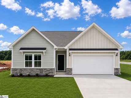 109 White Fields Avenue active home in Reedy Creek Estates, Fountain Inn, SC