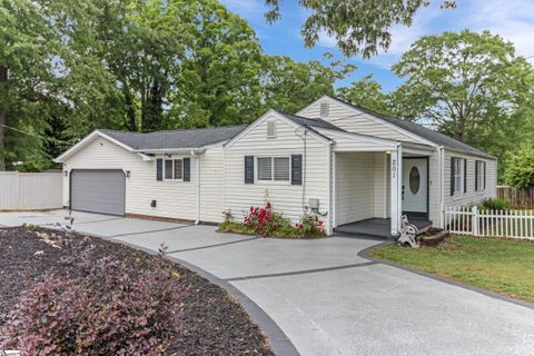 Homes in League Estates, Simpsonville