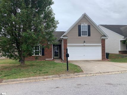 34 Hidden River Place pending home in Reedy Falls, Greenville, SC