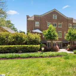 325 Hampton Avenue Unit 106