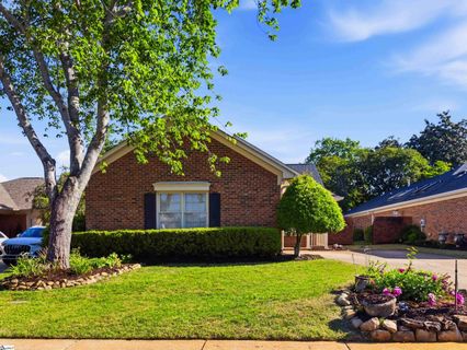 4 Parkins Place
