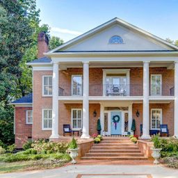 118 Tuscany Way