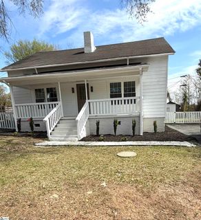 41 2Nd Street active home in Woodside Mill, Greenville, SC
