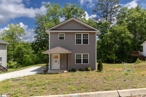 125 Forrester Drive pending home in Ashton Ridge, Liberty, SC