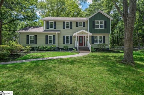 113 Lexington Court