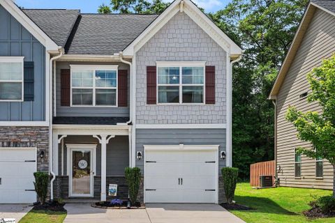 303 Hartland Place pending home in Grandview Townes, Simpsonville, SC