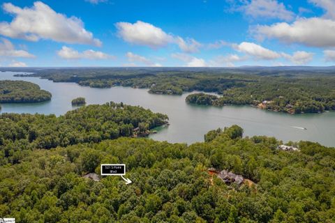 521 S Point Boulevard active home in The Reserve At Lake Keowee, Sunset, SC
