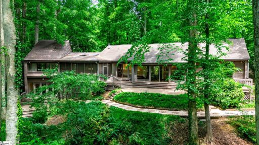 100 Brookside Way