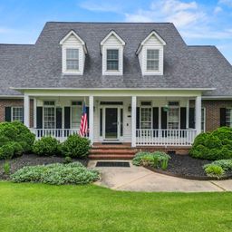 313 N Oakley Lane