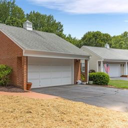 1272 Shadow Way