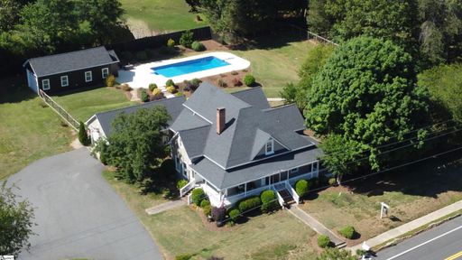 305 E Prince Road