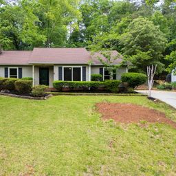 1606 Winding Way