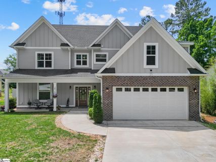 101 S Valley Lane active home in Riverdale, Greenville, SC