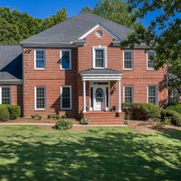 117 Thornblade Boulevard