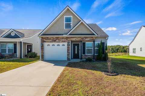198 Highland Springs Loop pending home in Highland Springs, Inman, SC