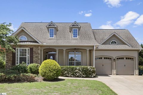 2 Wadsworth Court pending home in Castle Rock, Greer, SC